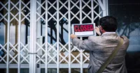 Λουκέτα και σχέδια πώλησης για κολοσσό του online casino live – Ο φόρος-μαμούθ που αλλάζει τον χάρτη